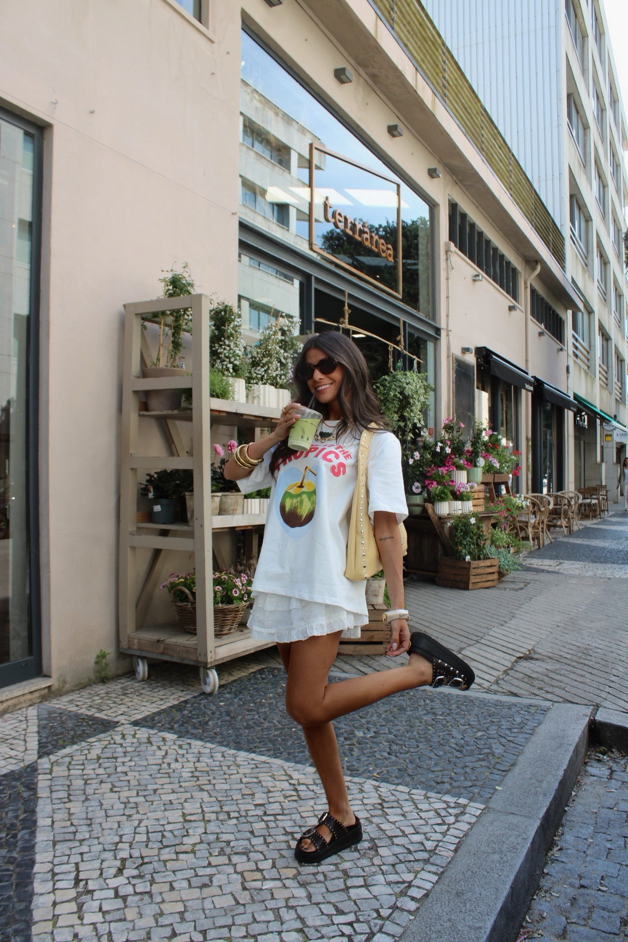T-shirt "Welcome to the tropics"