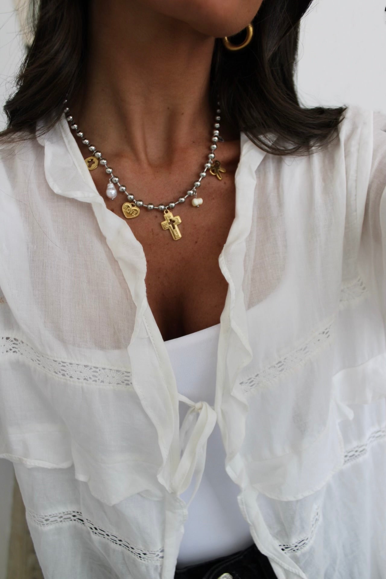 Two-tone necklace with pendants
