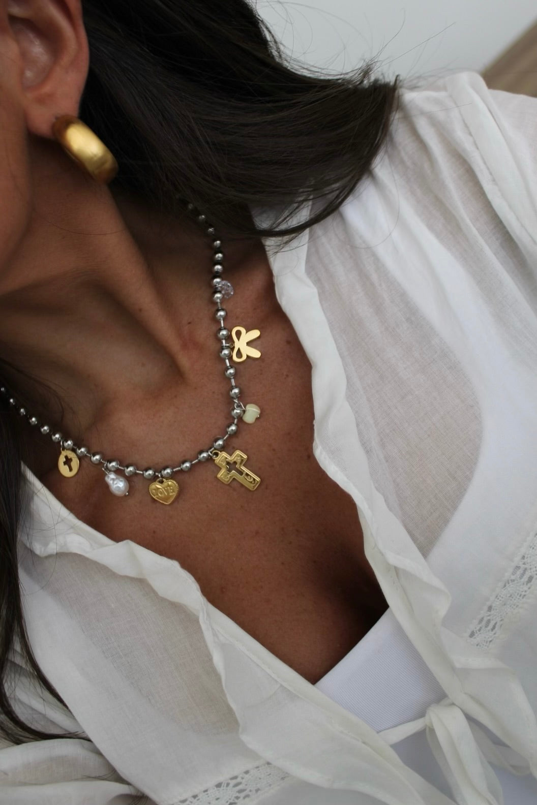 Two-tone necklace with pendants