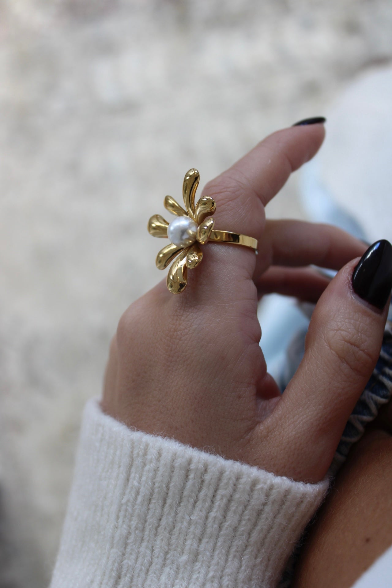 Flower Ring with Pearl