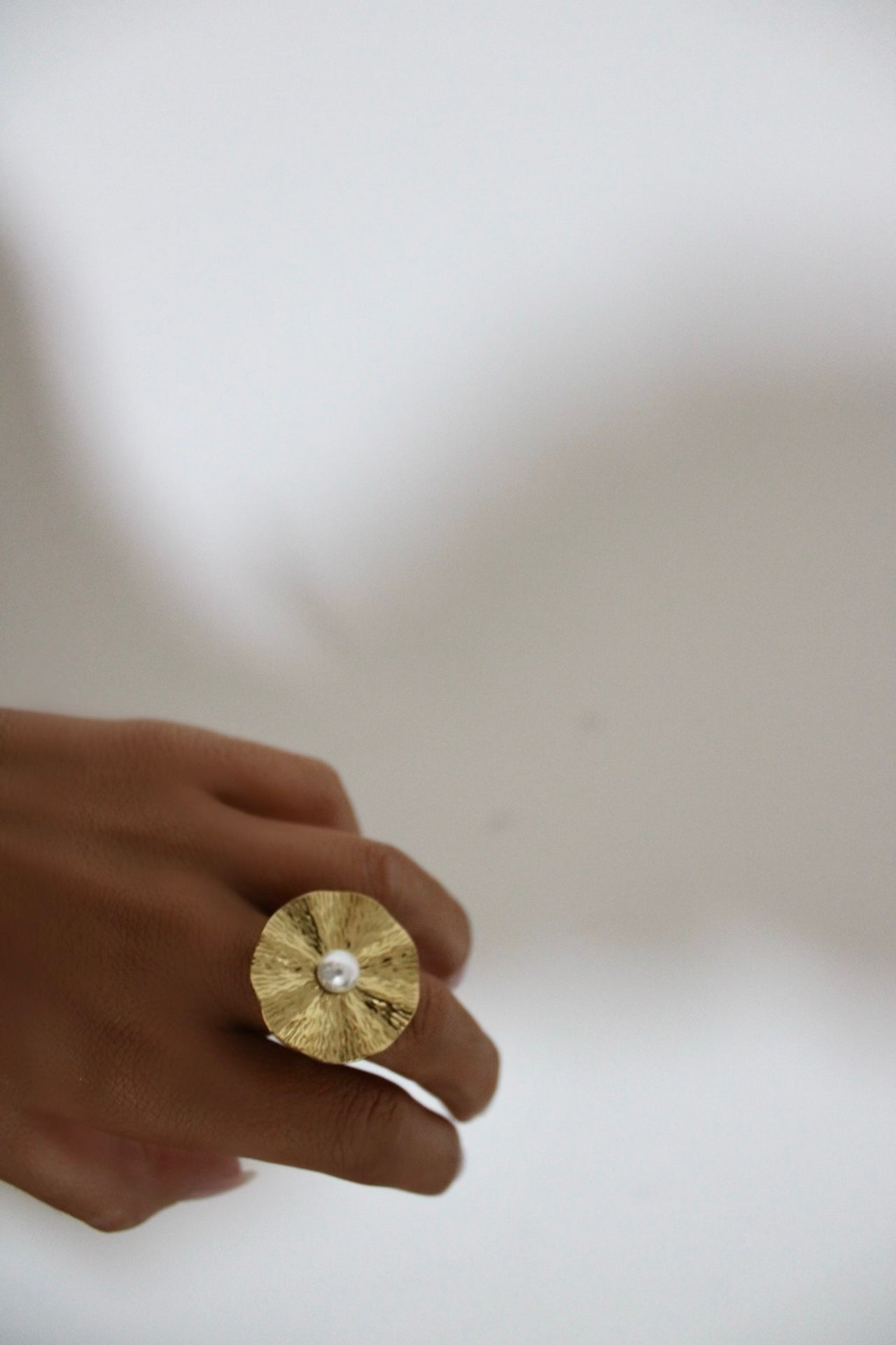 Round Ring with Pearl