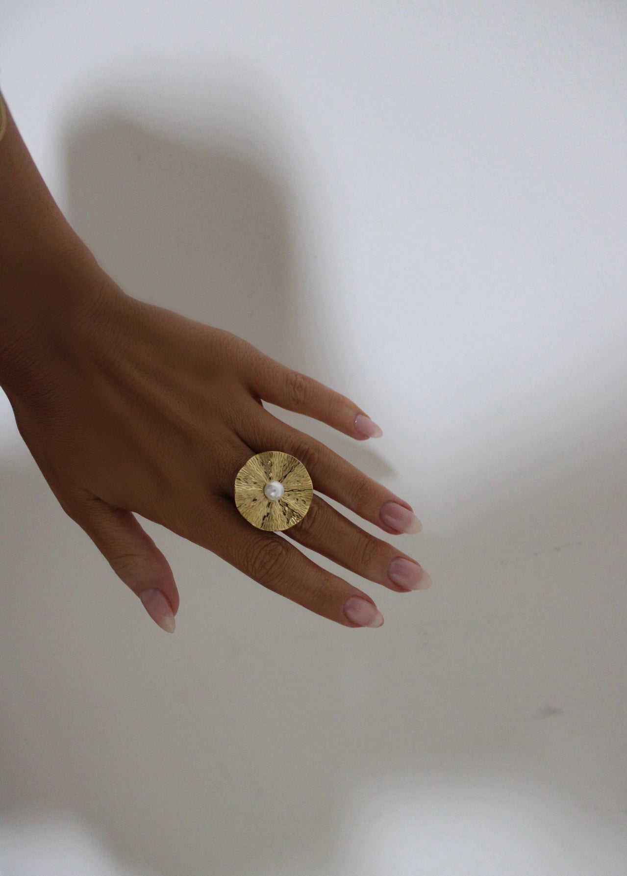 Round Ring with Pearl