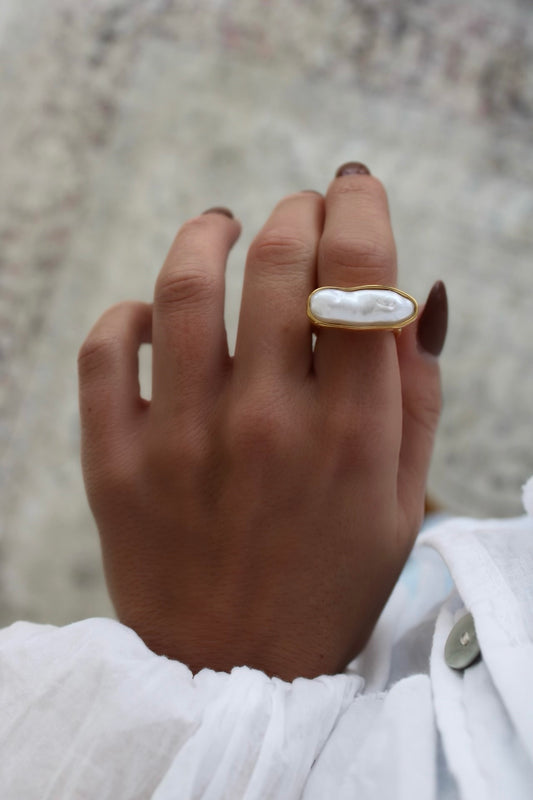 Pearl Ring in Stainless Steel