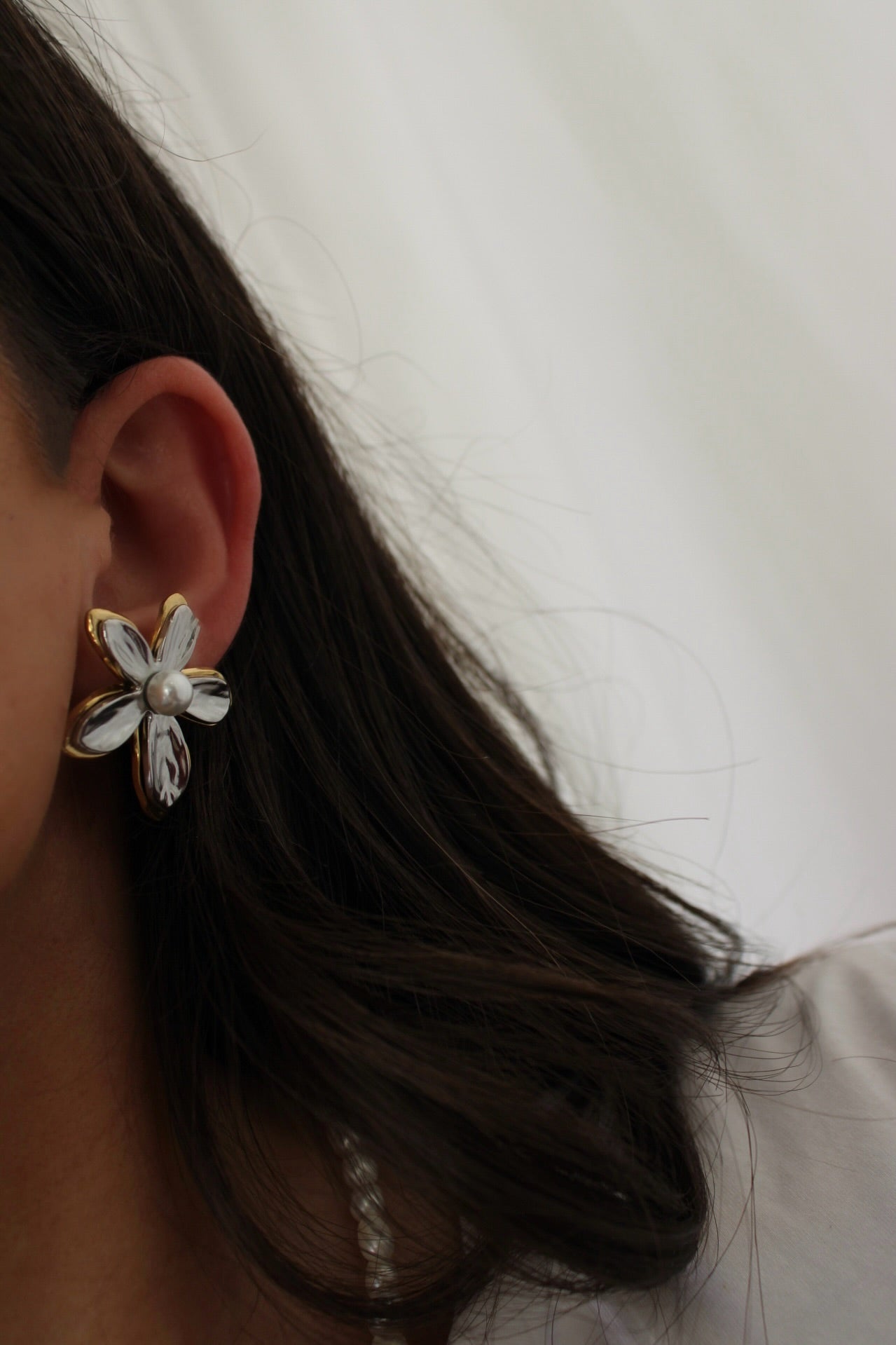 Flower Earrings with Pearl