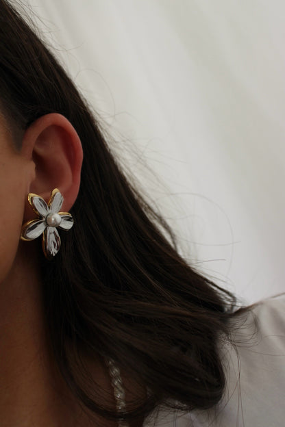 Flower Earrings with Pearl
