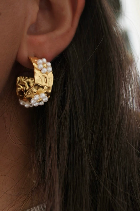 Hammered Earrings with Pearls