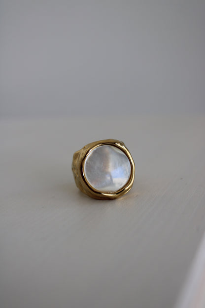 Mother of Pearl Gemstone Ring
