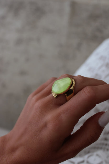 Ring With Pistachio Green Stone