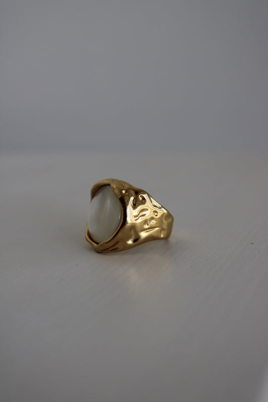 Mother of Pearl Gemstone Ring