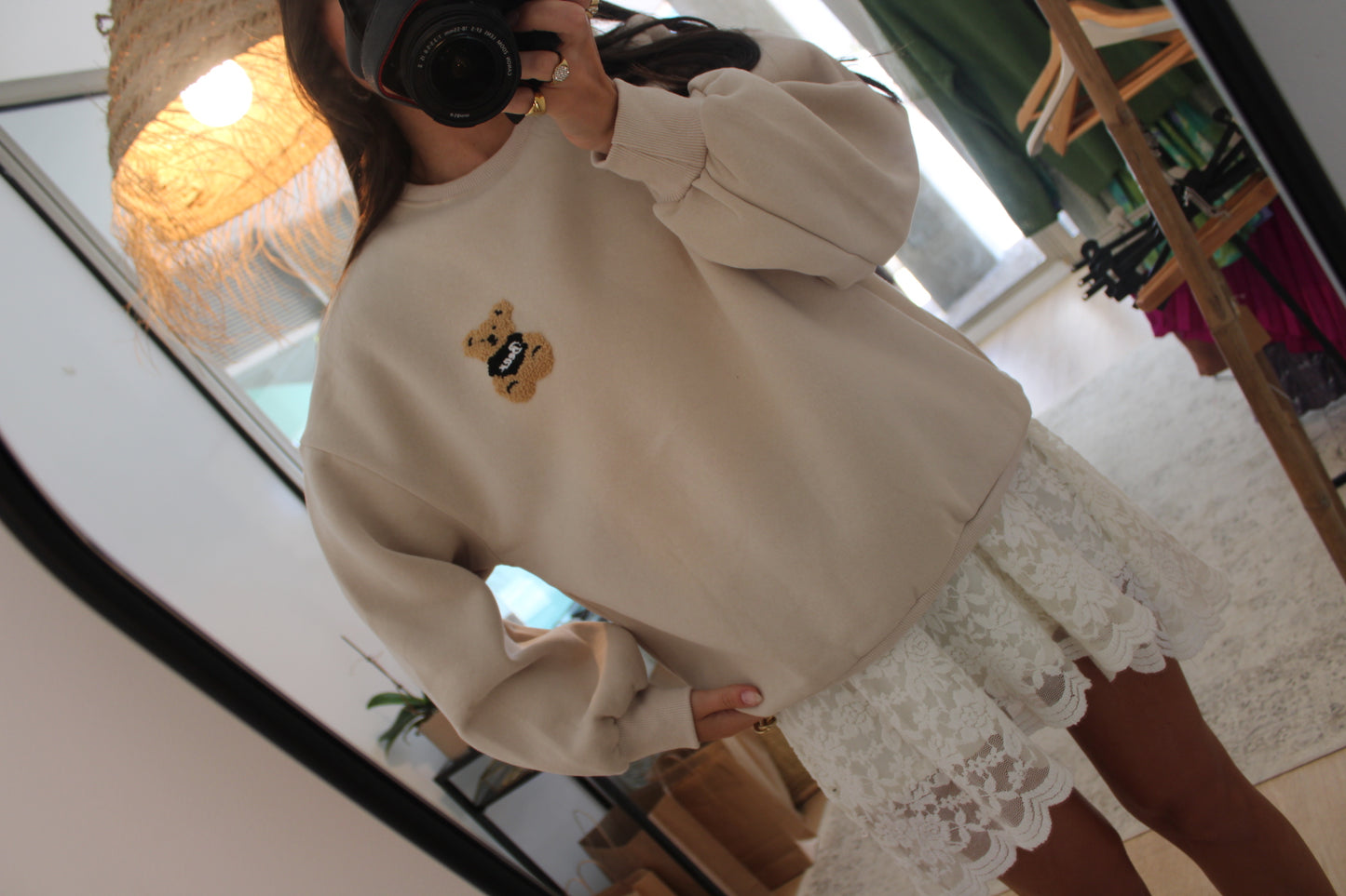 SWEATSHIRT BEGE  COM BORDADO