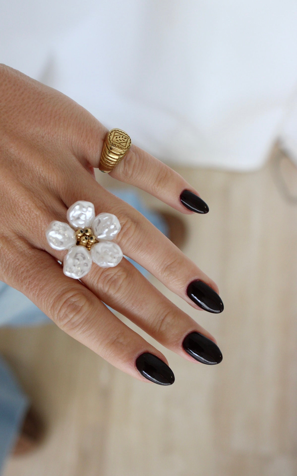 Flower Ring with Pearls