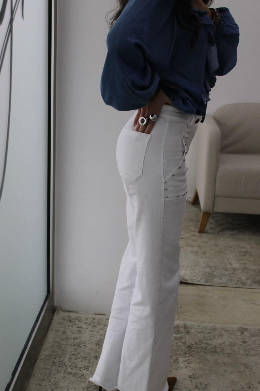 Jeans with Front Pockets and Stud