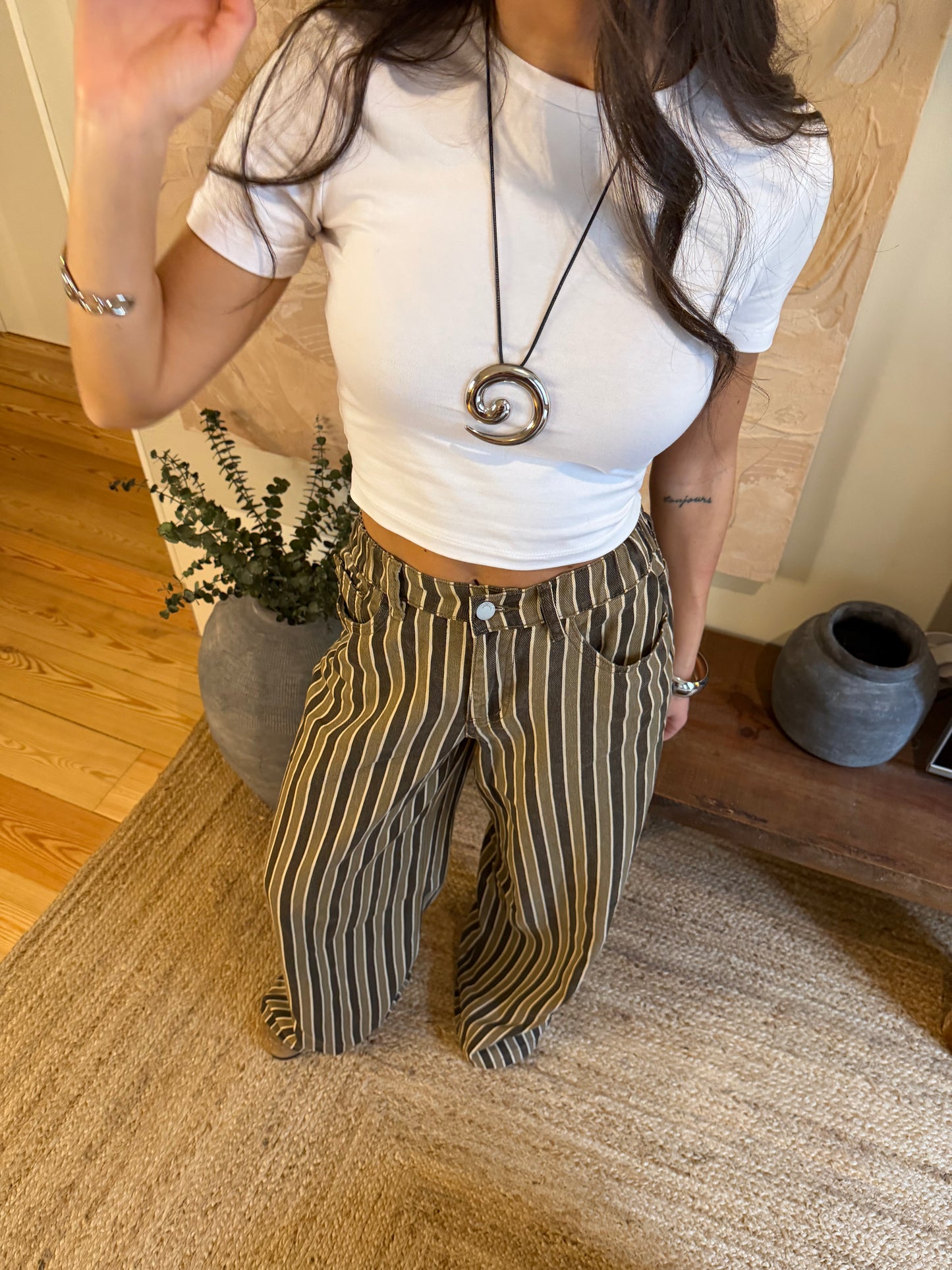 Wide-Leg Stripes Pants