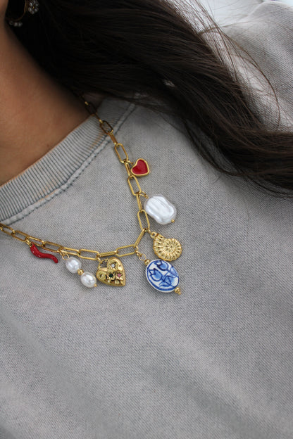 Necklaces with pendants