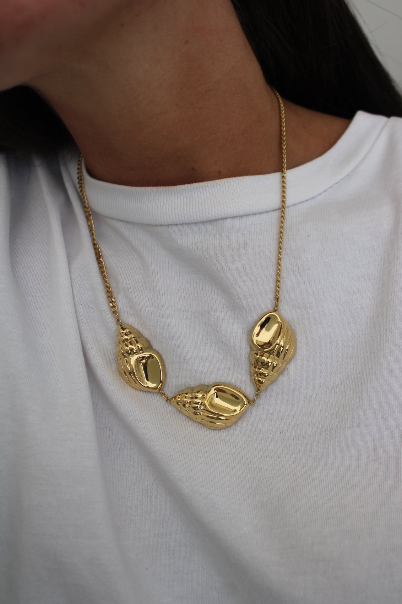 Boho Cowrie Shell Necklace – Beach-Inspired